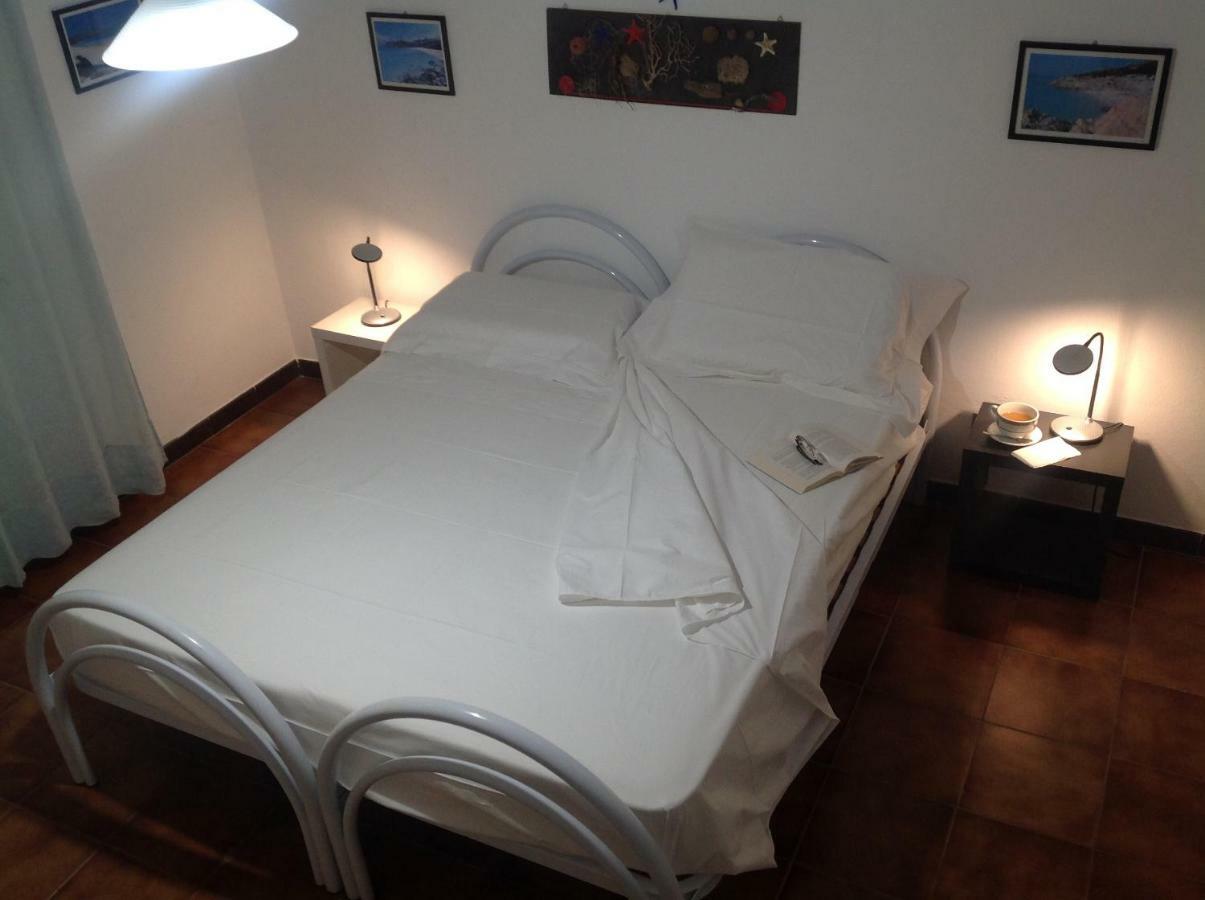 Stella Maris Apartment ซานตา เตเรซา กัลลูรา ภายนอก รูปภาพ